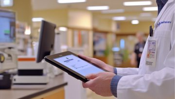L'Healthcare utilizza firme elettroniche conformi allo standard HIPAA per proteggere le informazioni dei pazienti.